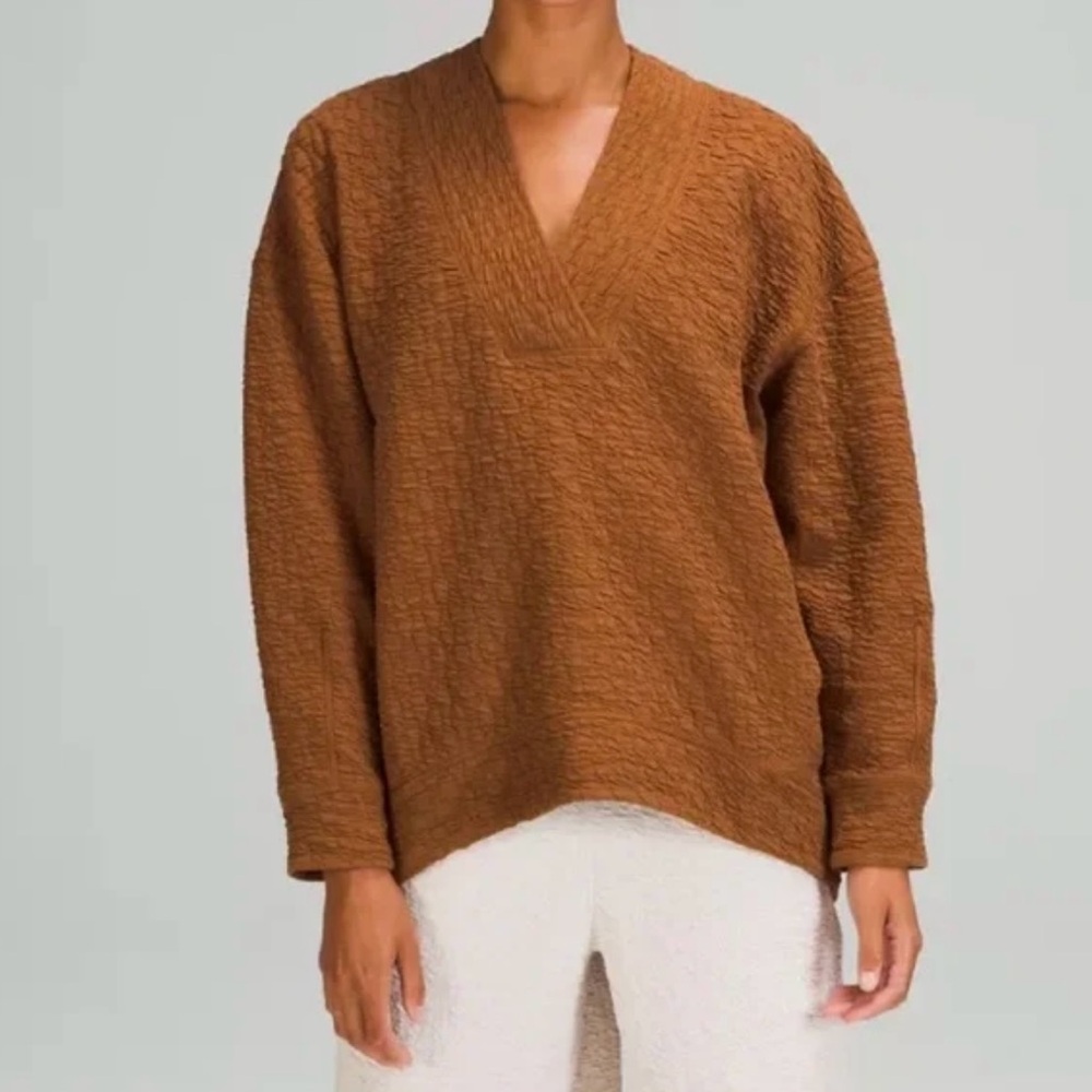 Lululemon Athletica Brown rippled v neck pullover Top
